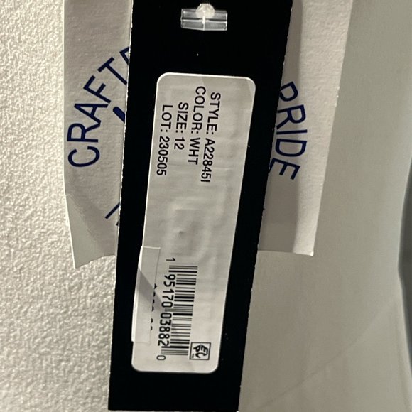 BETSY & ADAM Wedding Dress Alani Ruffle Tier Scuba Crepe Size 12 NWT - Picture 7 of 15